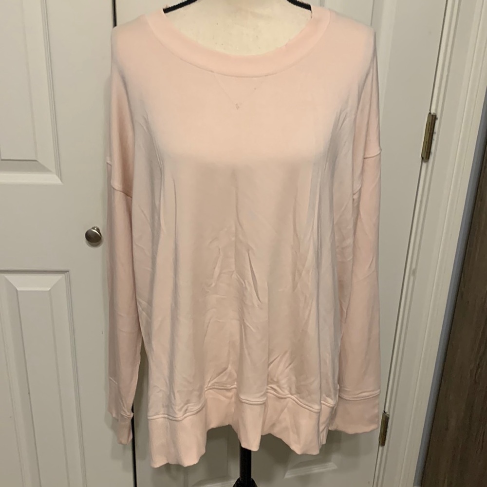 Stylus Plus Crewneck Pullover Top